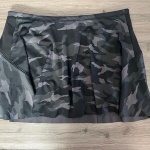 Athleta Match point skort large